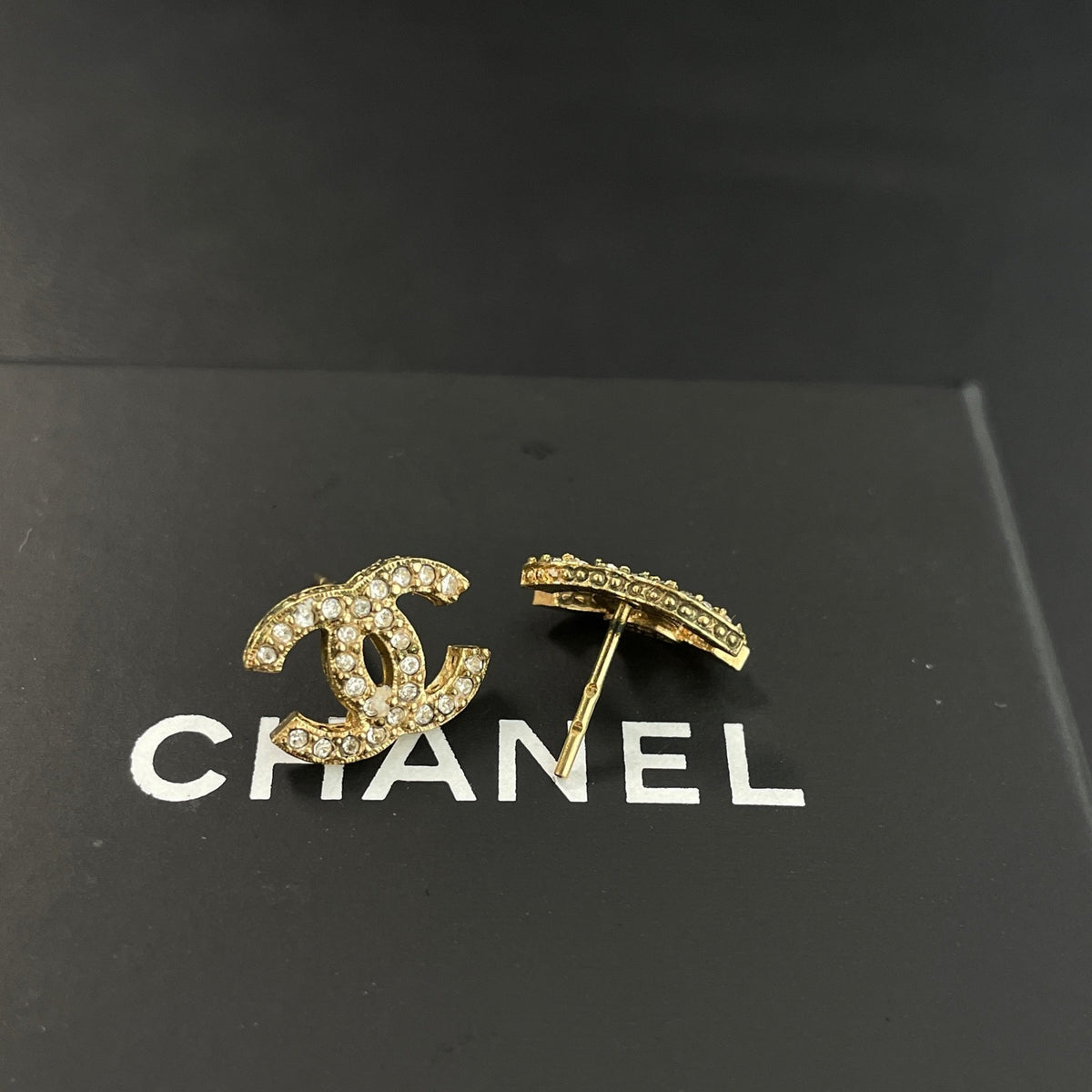 Chanel - Other - Crystal - Gold