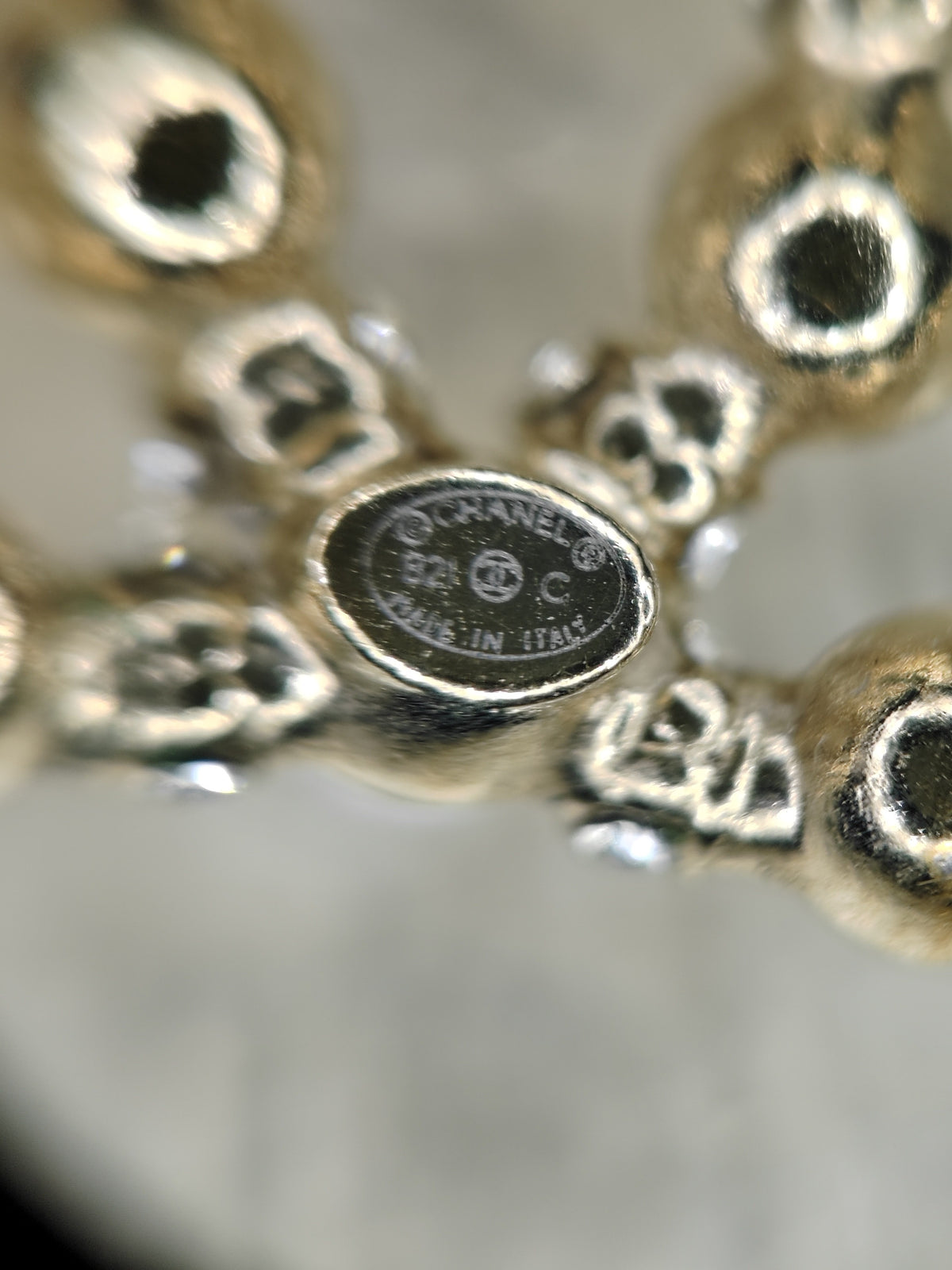 Chanel - Other - Crystal - Gold