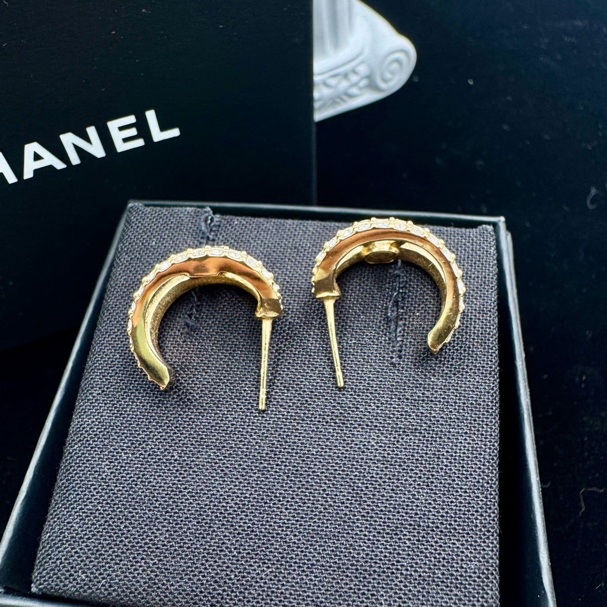 Chanel - Other - Crystal - Gold