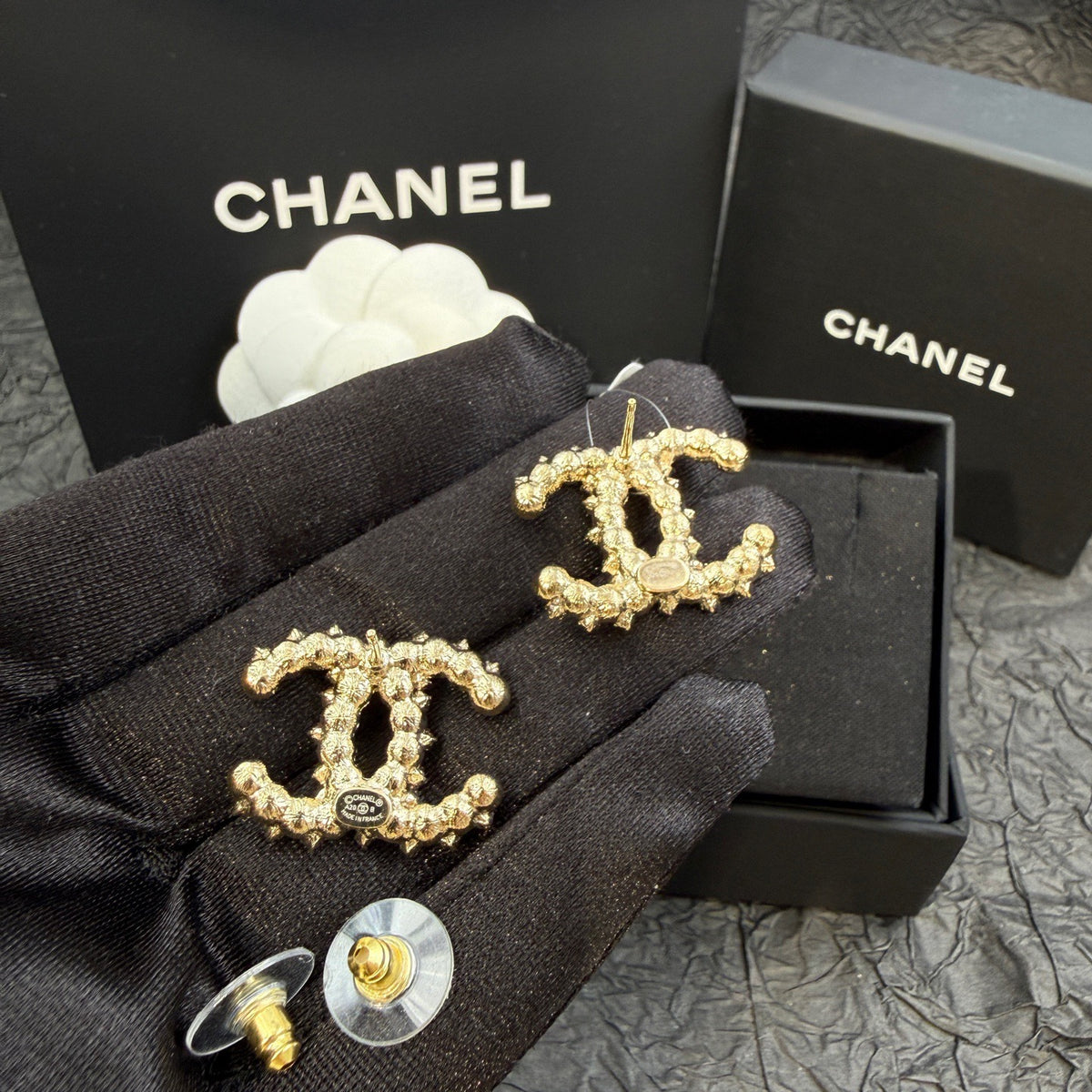 Chanel - Other - Crystal - Gold