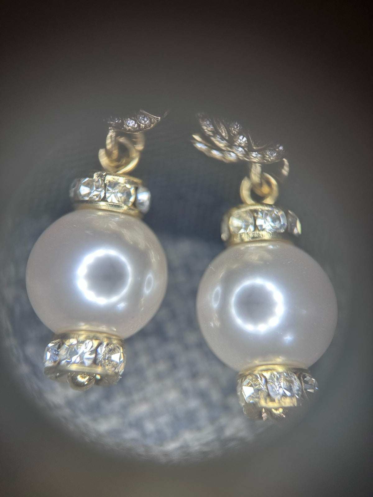 Chanel - Other - Crystal - Gold