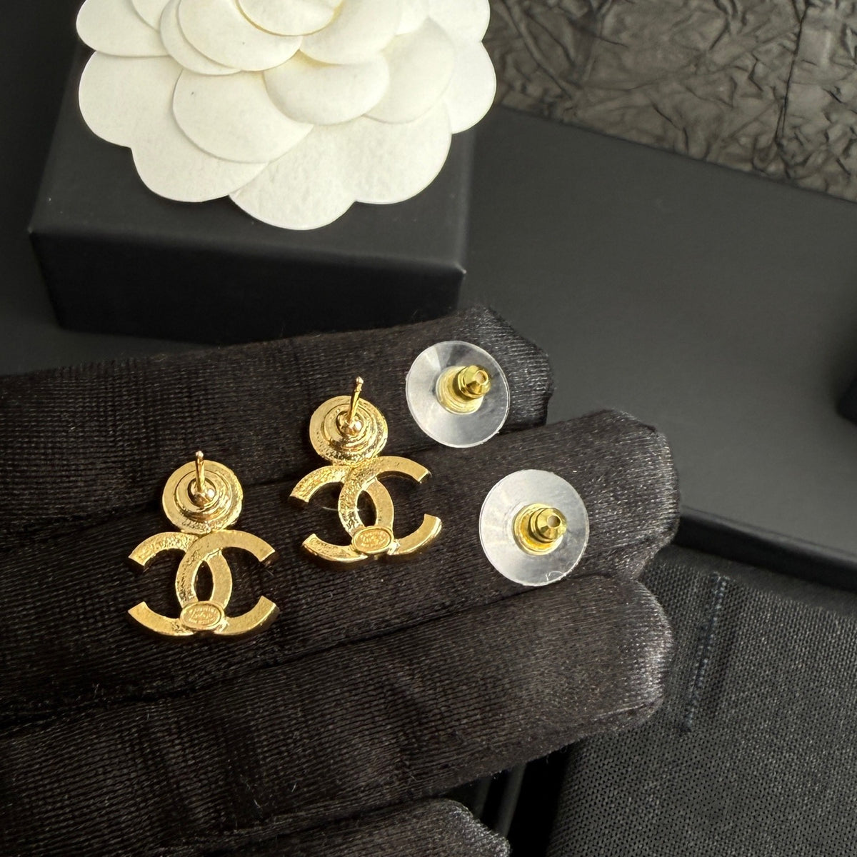 Chanel - Other - Crystal - Gold
