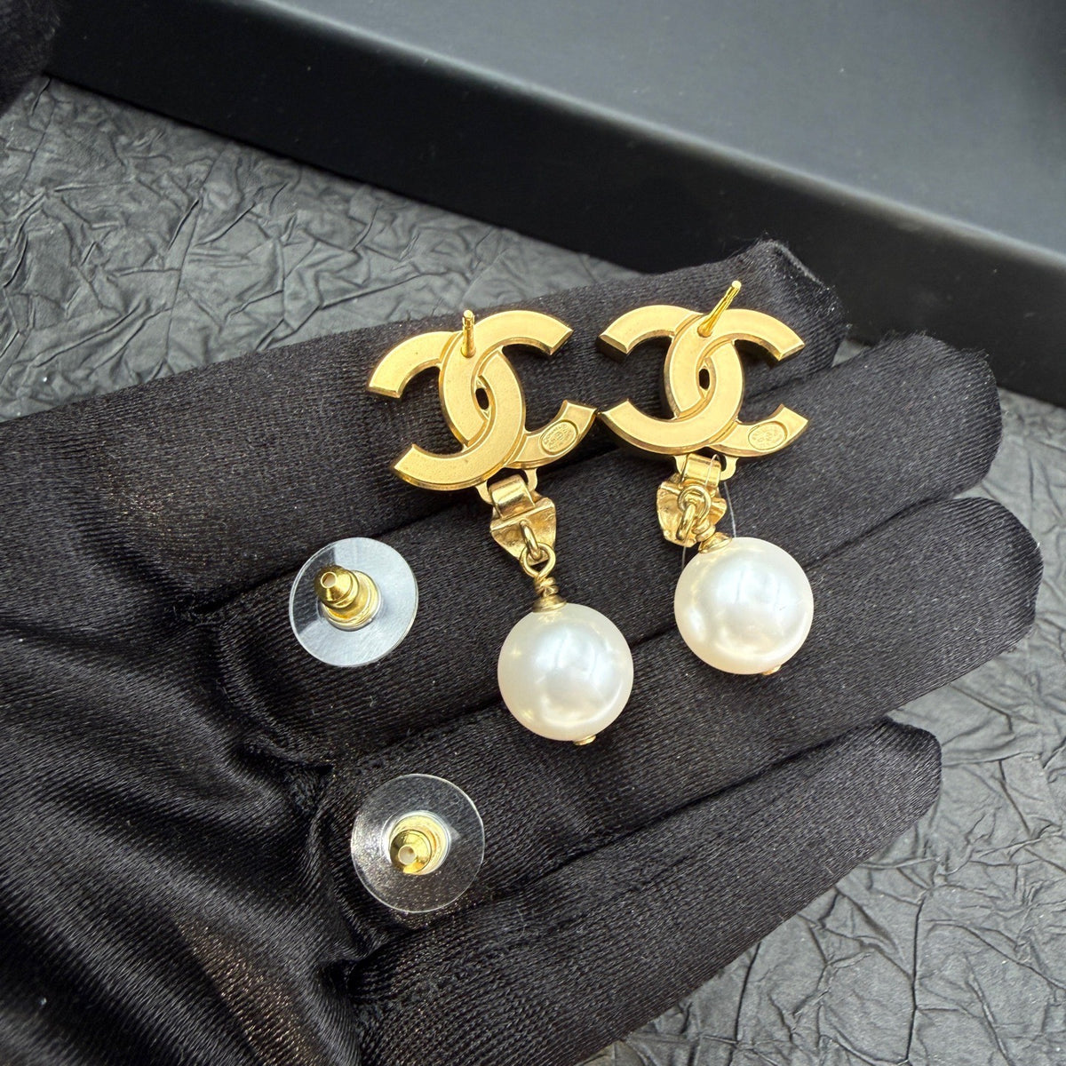 Chanel - Other - Crystal - Gold