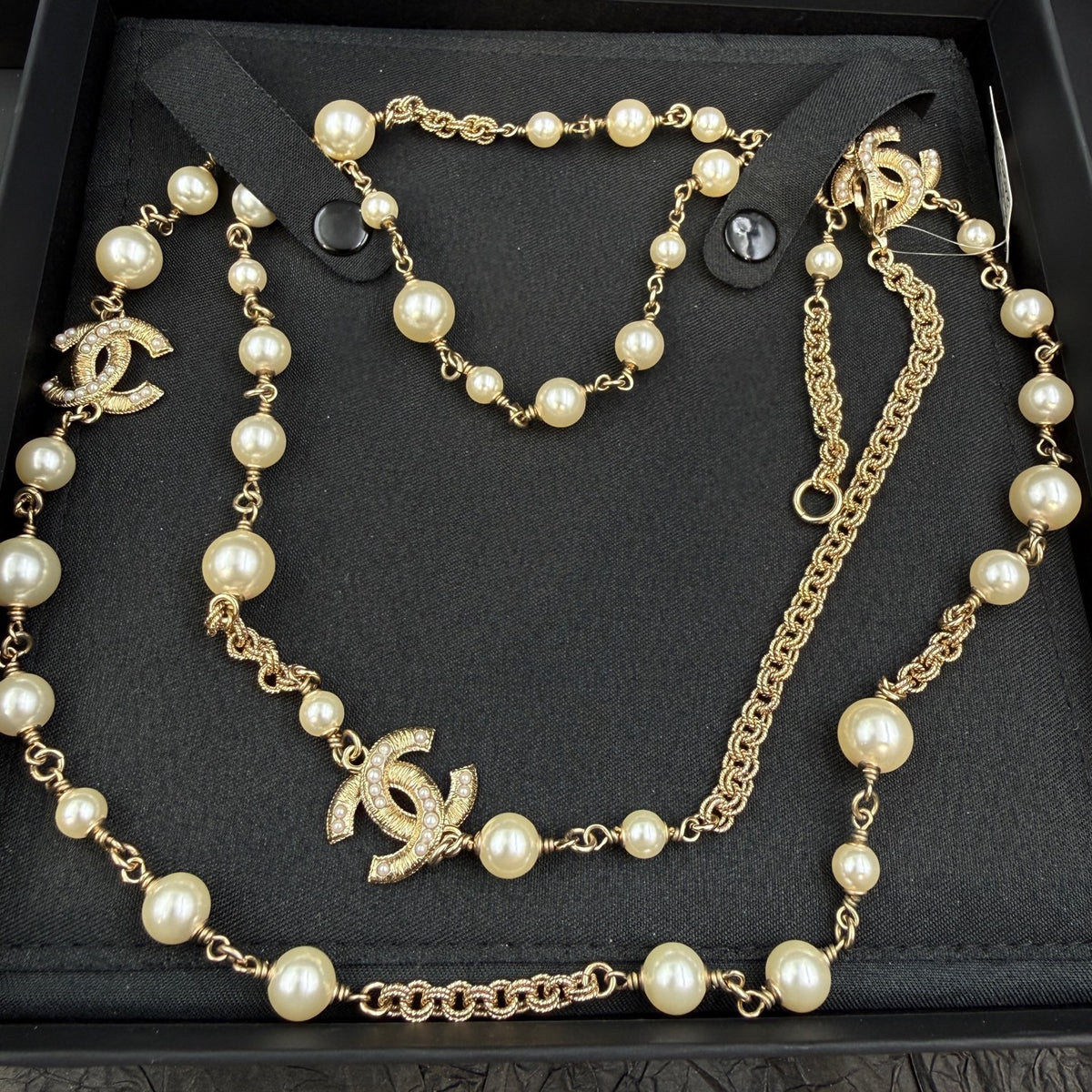 Chanel - Other - Crystal - Gold