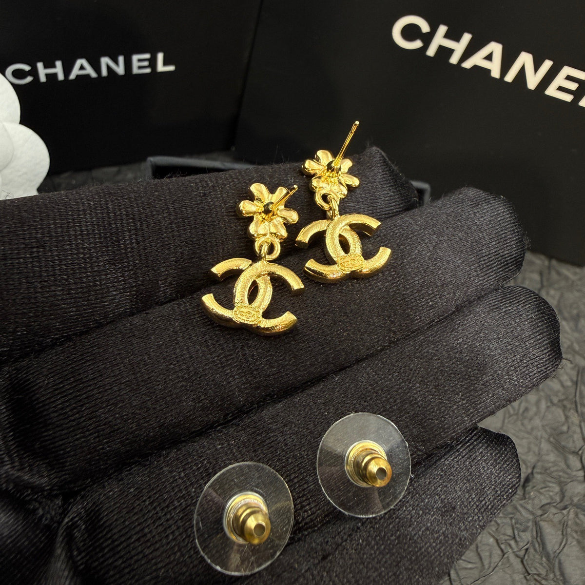 Chanel - Other - Crystal - Gold
