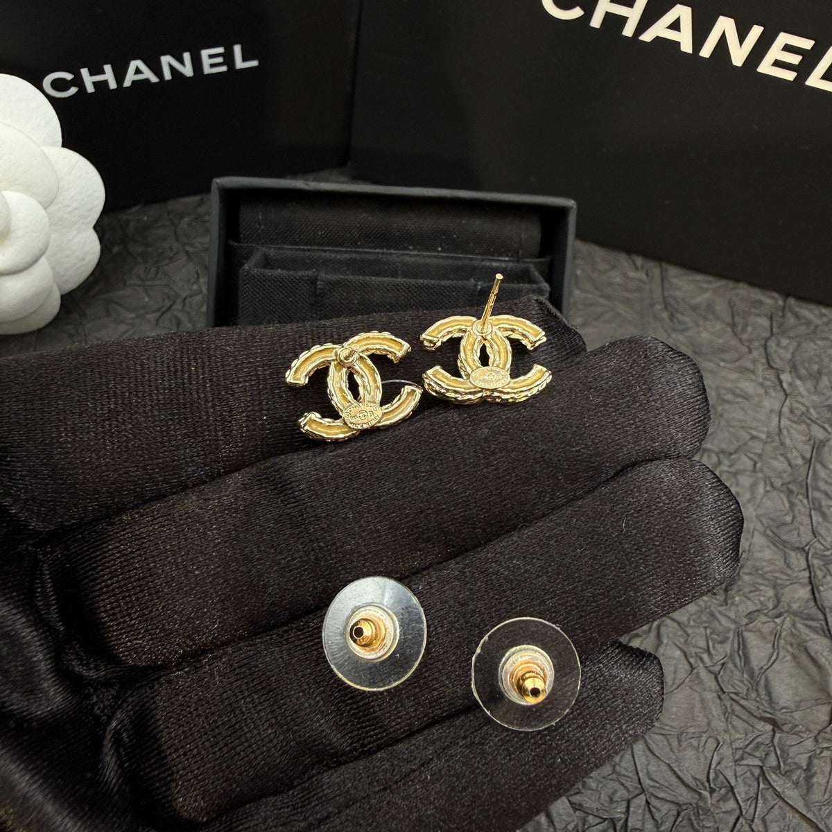 Chanel - Other - Crystal - Gold