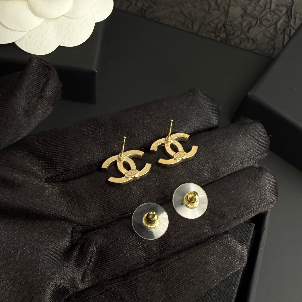 Chanel - Other - Crystal - Gold