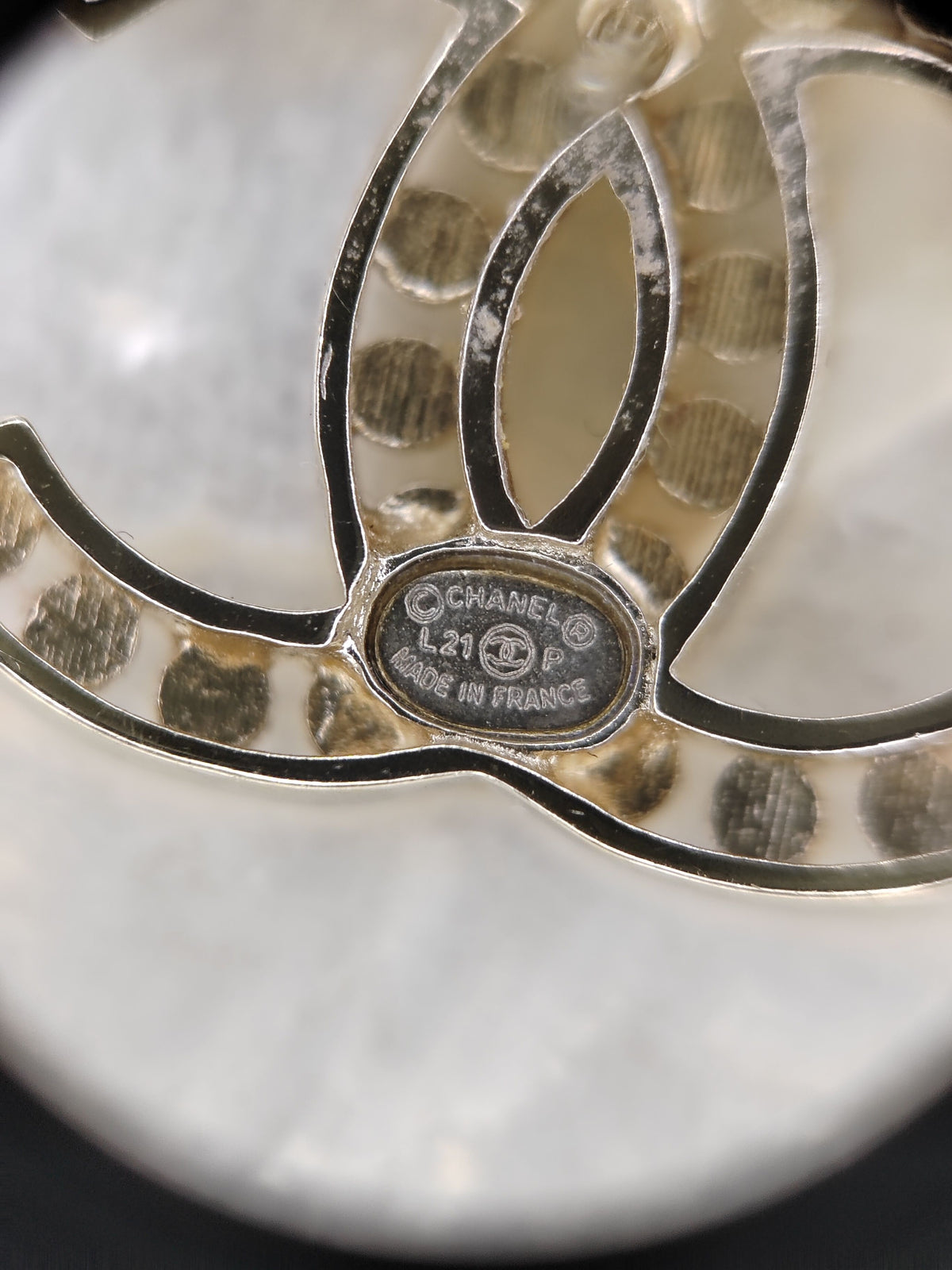 Chanel - Other - Crystal - Gold
