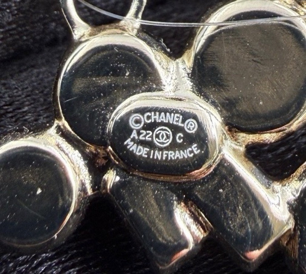 Chanel - Other - Crystal - Gold