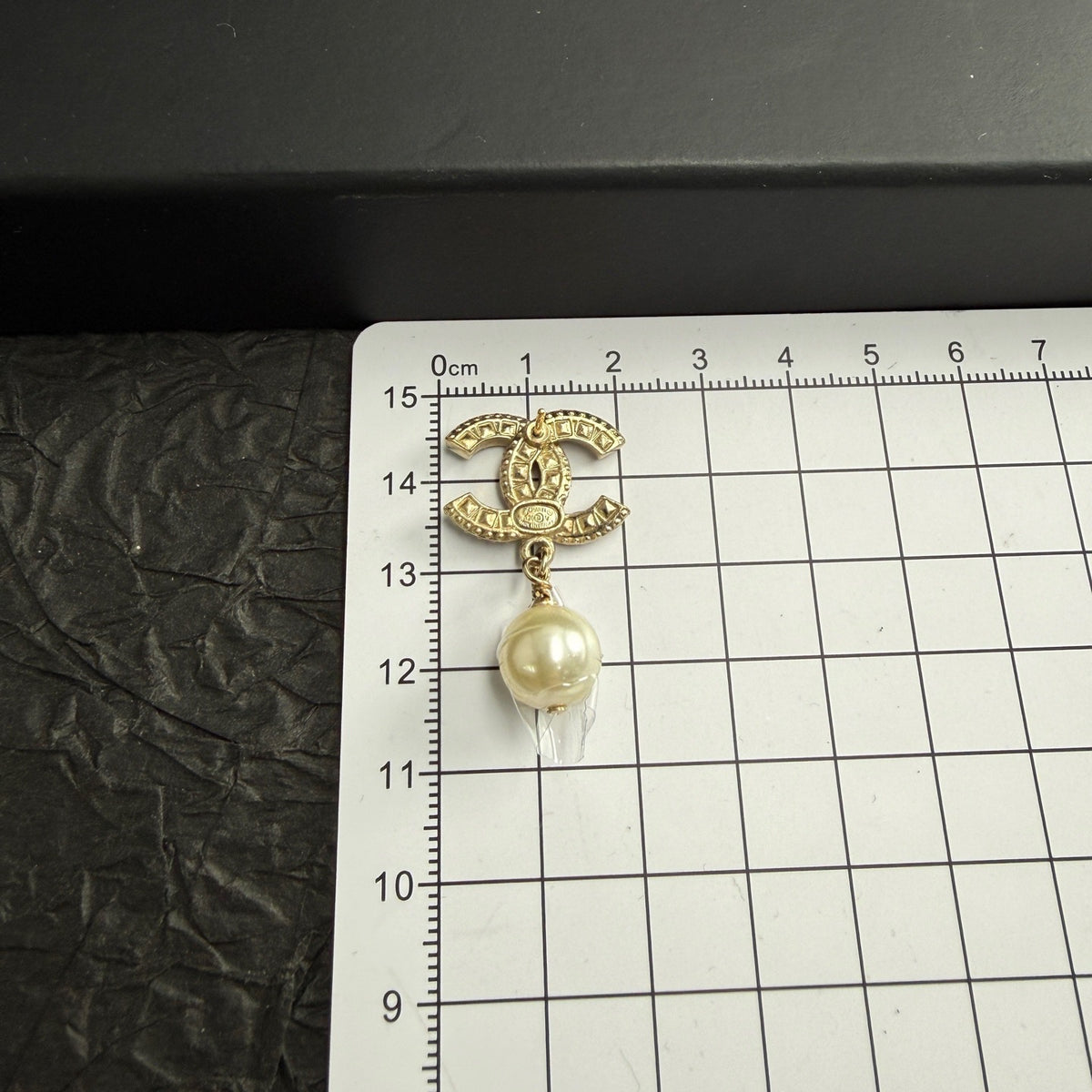 Chanel - Other - Crystal - Gold