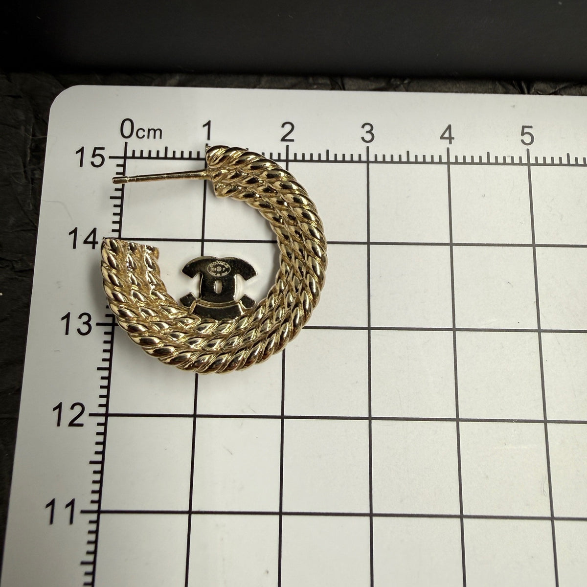 Chanel - Other - Crystal - Gold