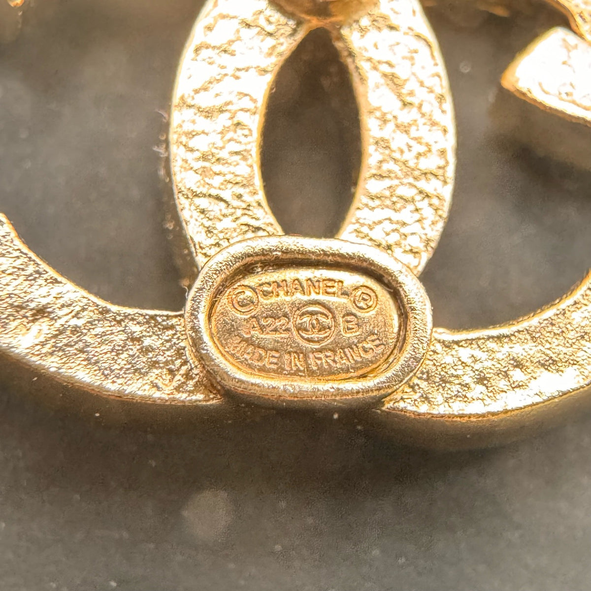 Chanel - Other - Crystal - Gold