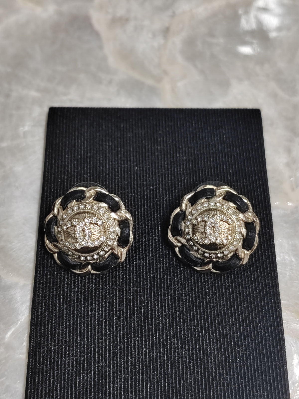 Chanel - Other - Crystal - Gold
