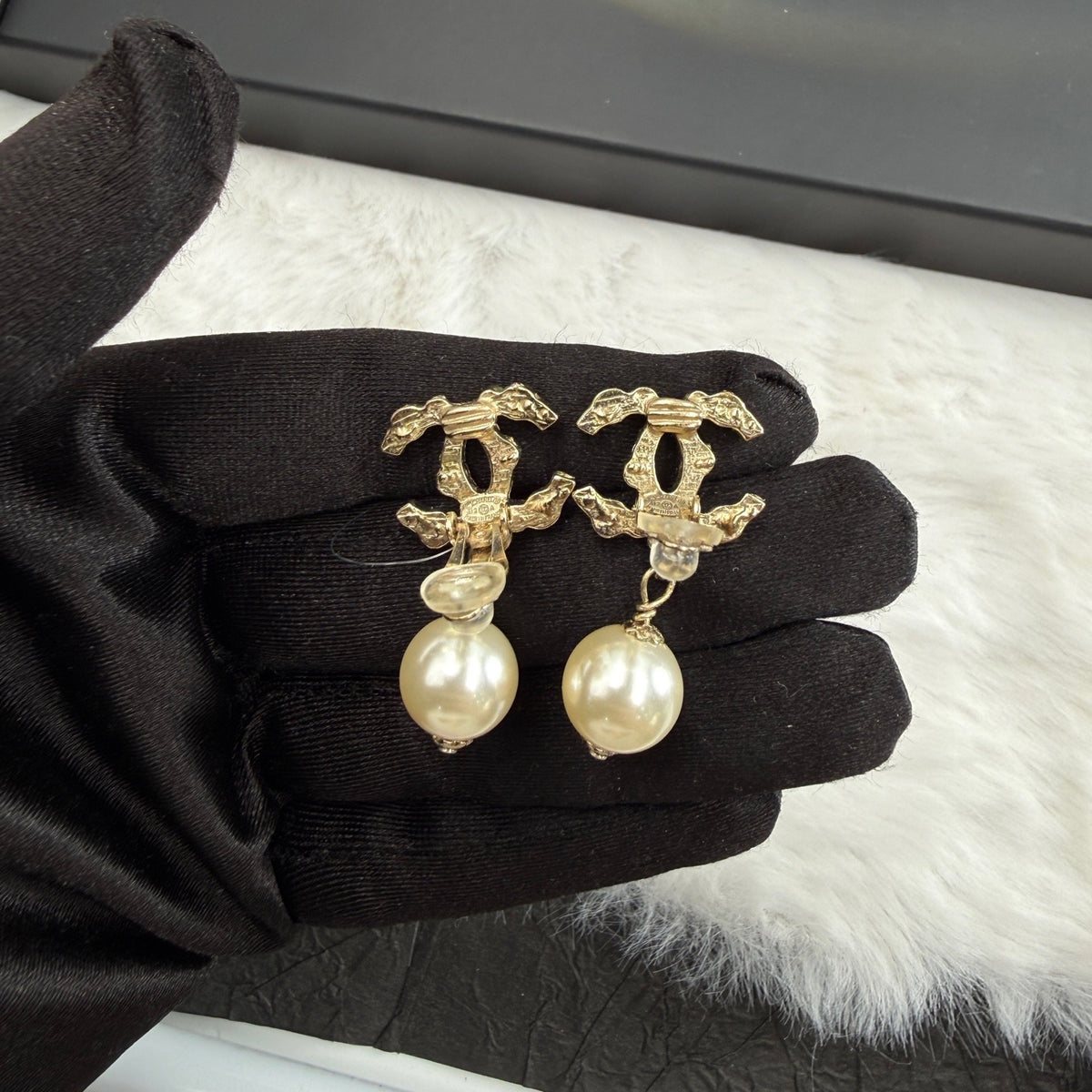 Chanel - Other - Crystal - Gold