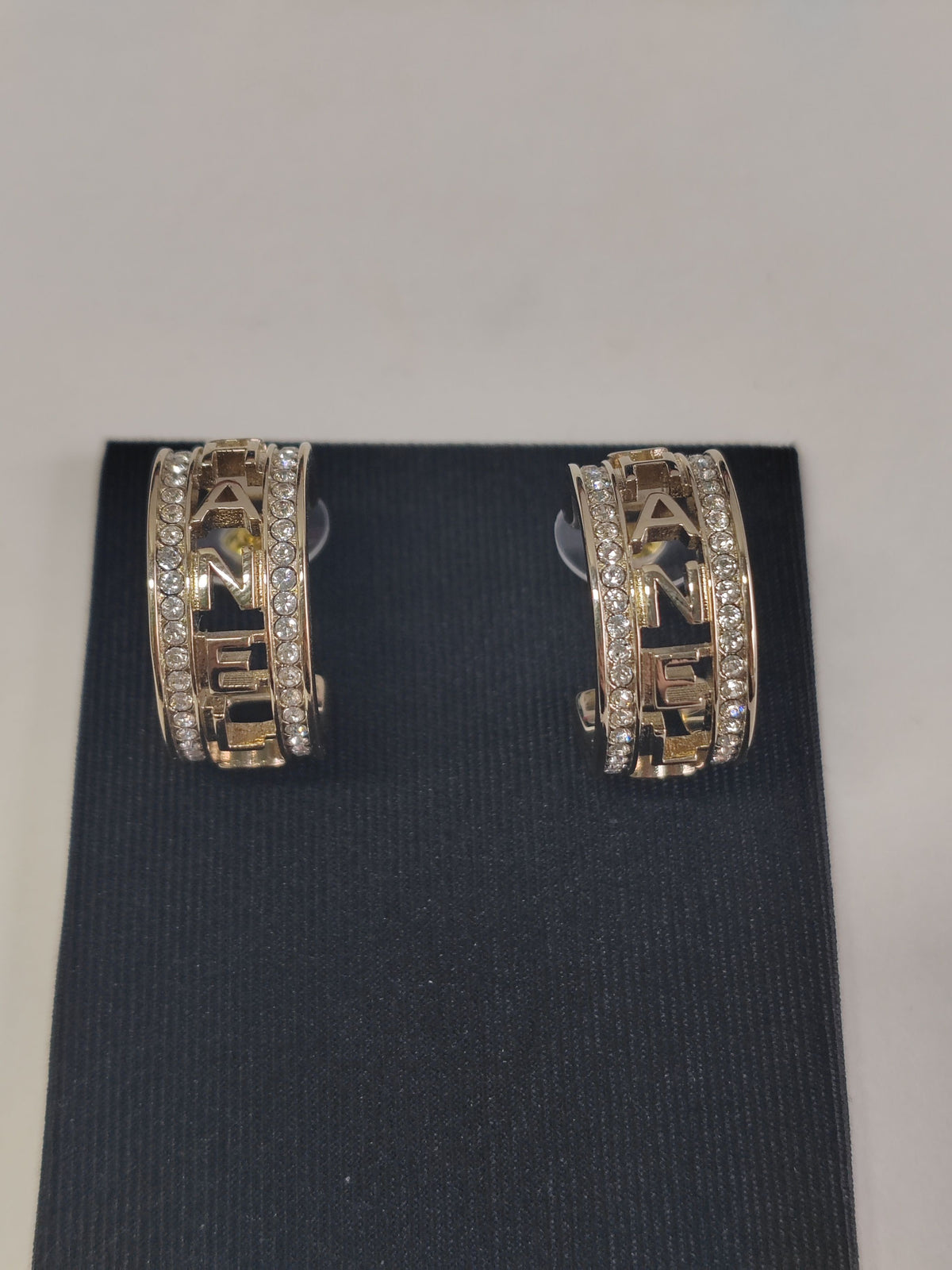 Chanel - Other - Crystal - Gold