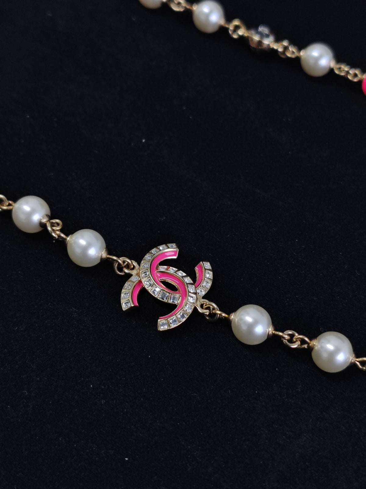 Chanel - Other - Crystal - Gold