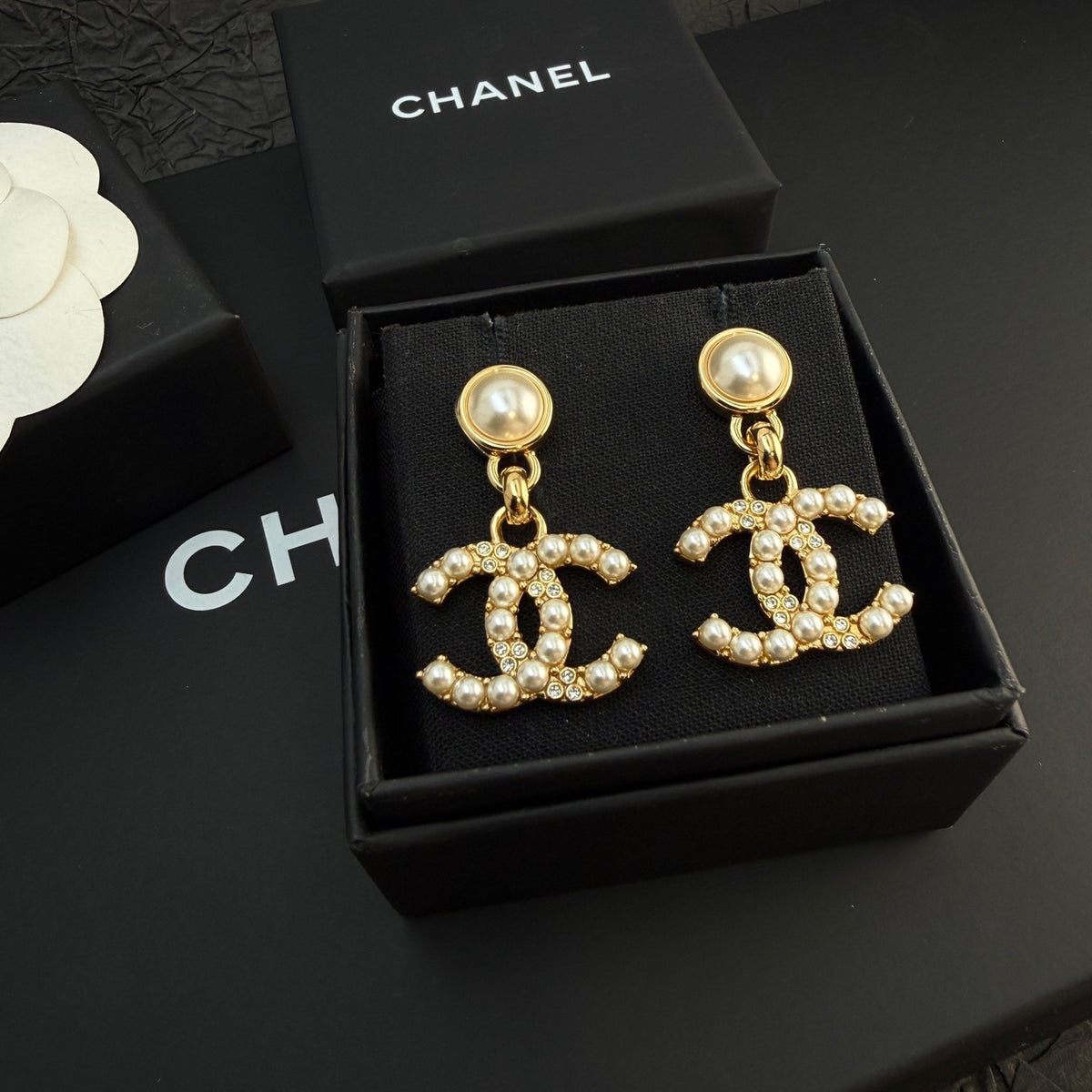 Chanel - Other - Crystal - Gold