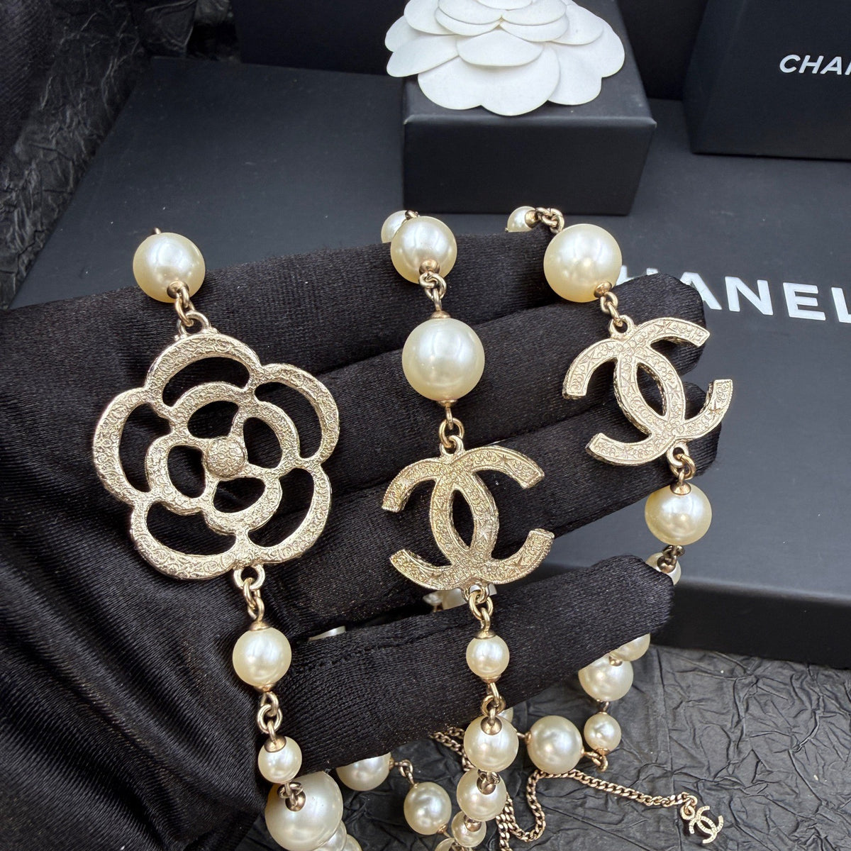 Chanel - Other - Crystal - Gold
