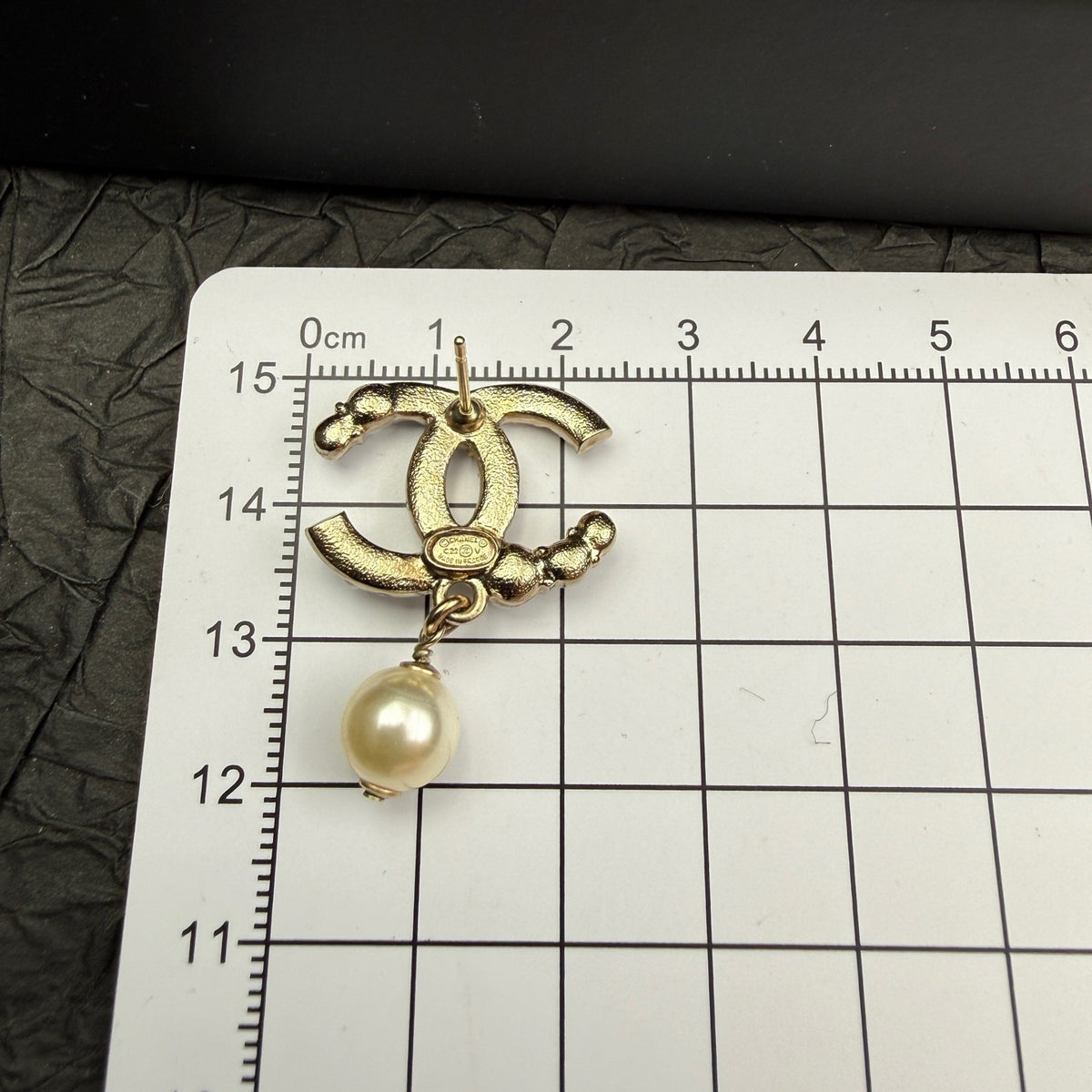 Chanel - Other - Crystal - Gold