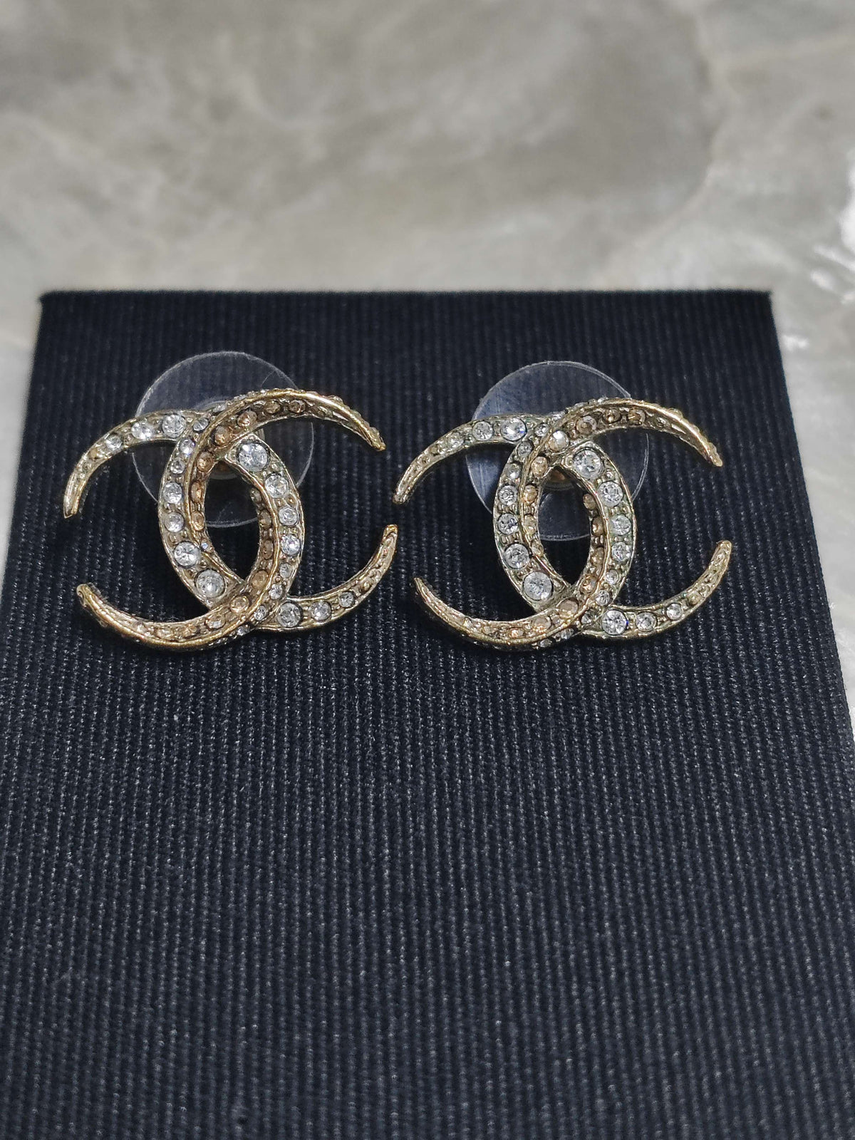 Chanel - Other - Crystal - Gold
