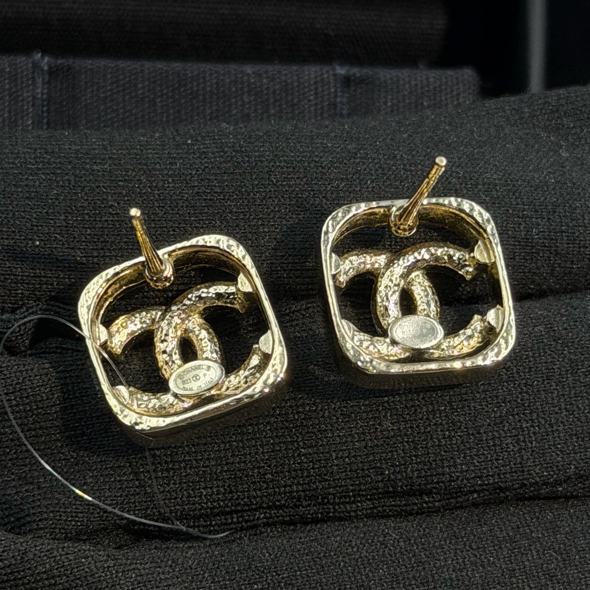 Chanel - Other - Crystal - Gold