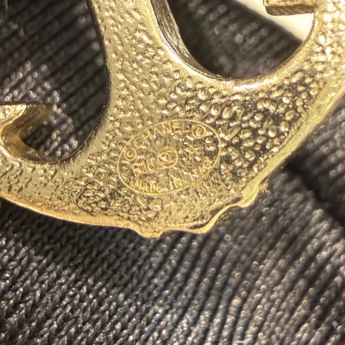 Chanel - Other - Crystal - Gold