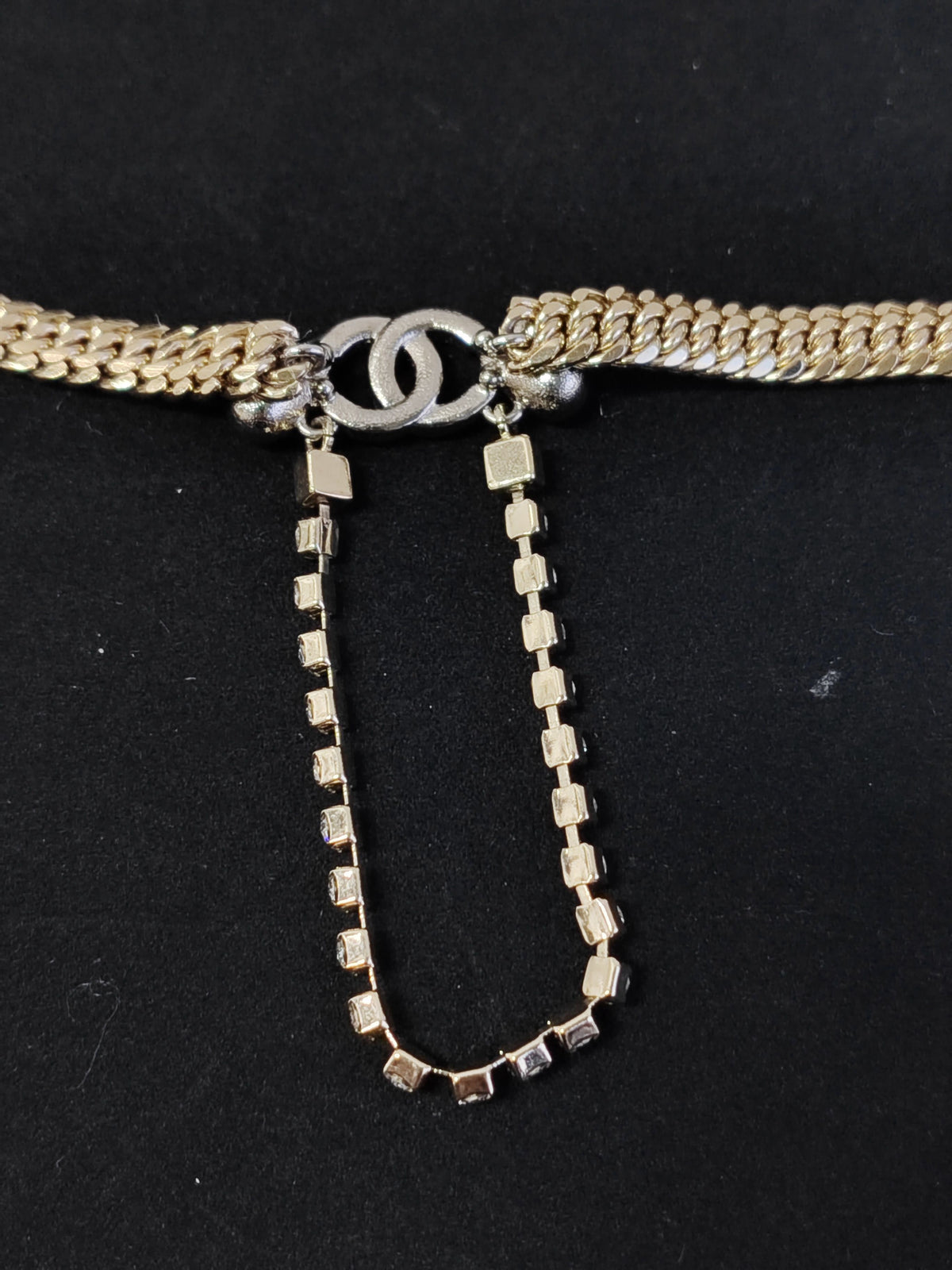 Chanel - Other - Crystal - Gold