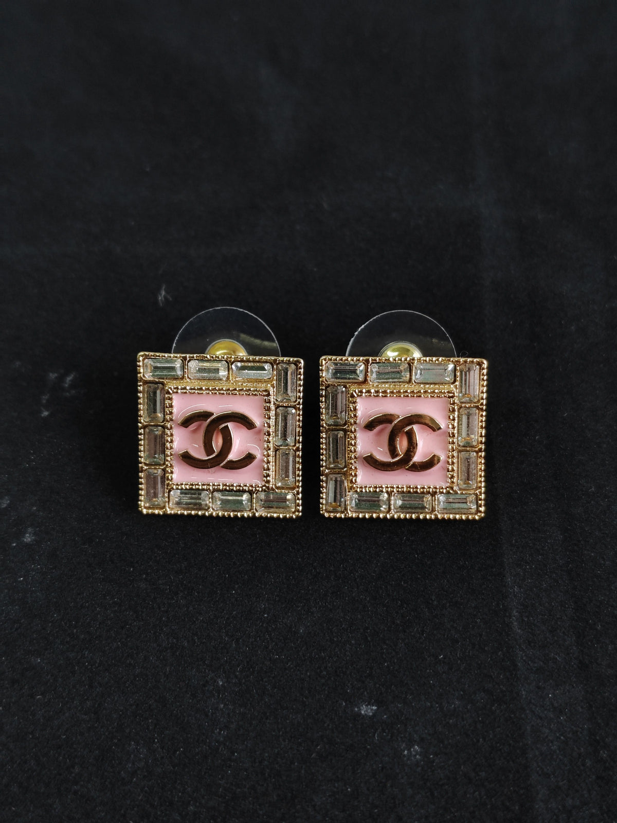 Chanel - Other - Crystal - Gold