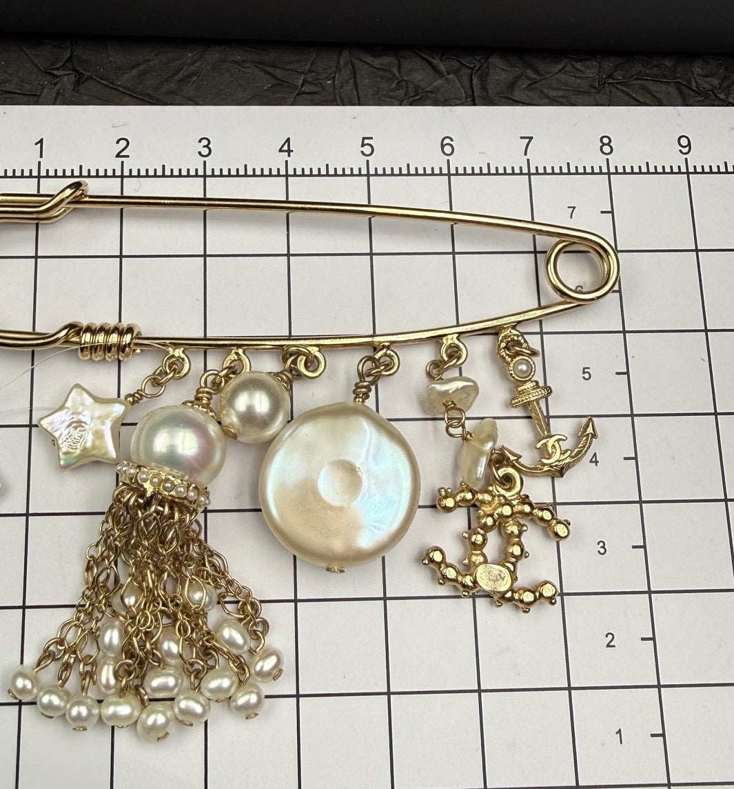 Chanel - Other - Crystal - Gold