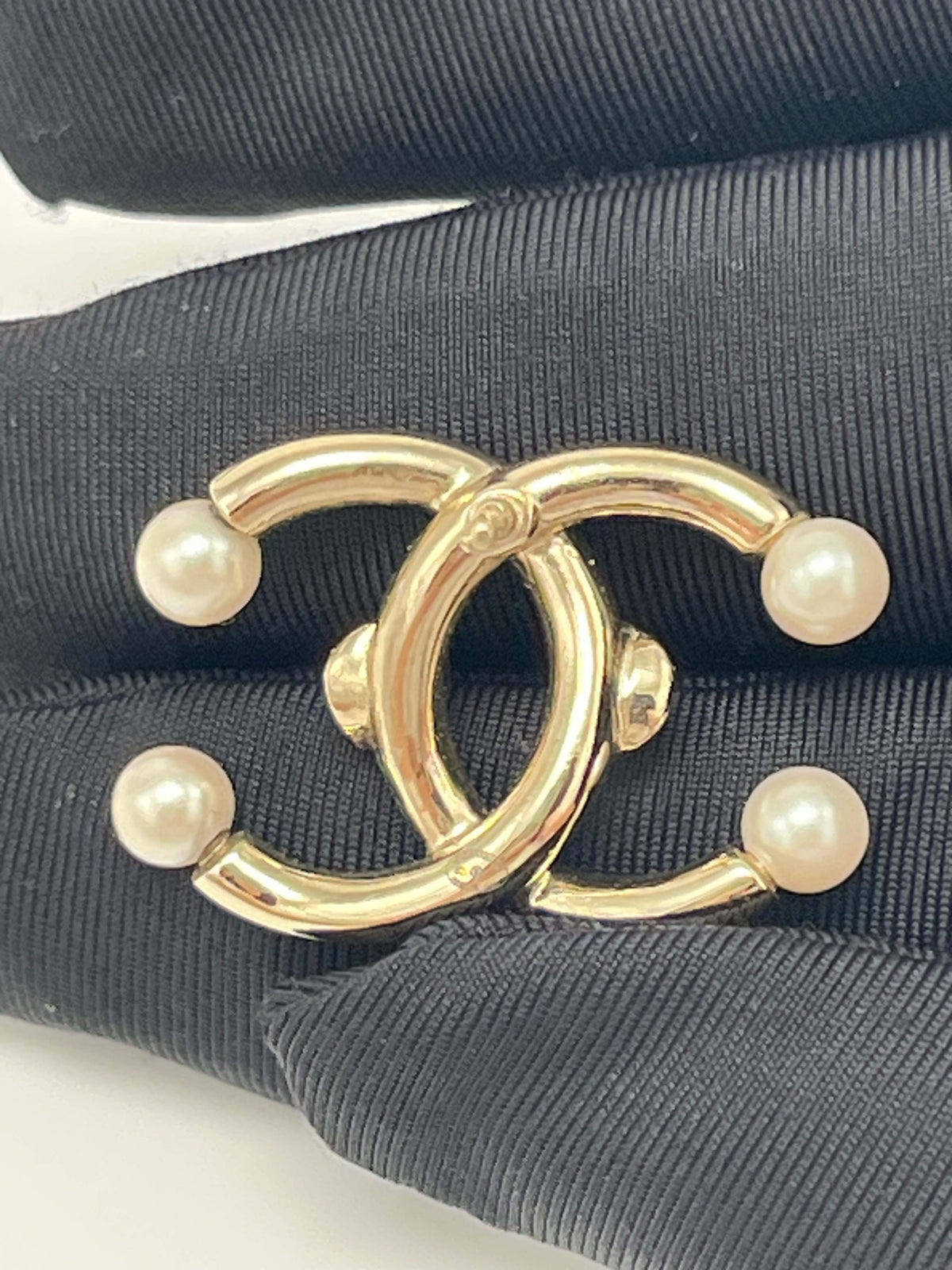 Chanel - Other - Crystal - Gold