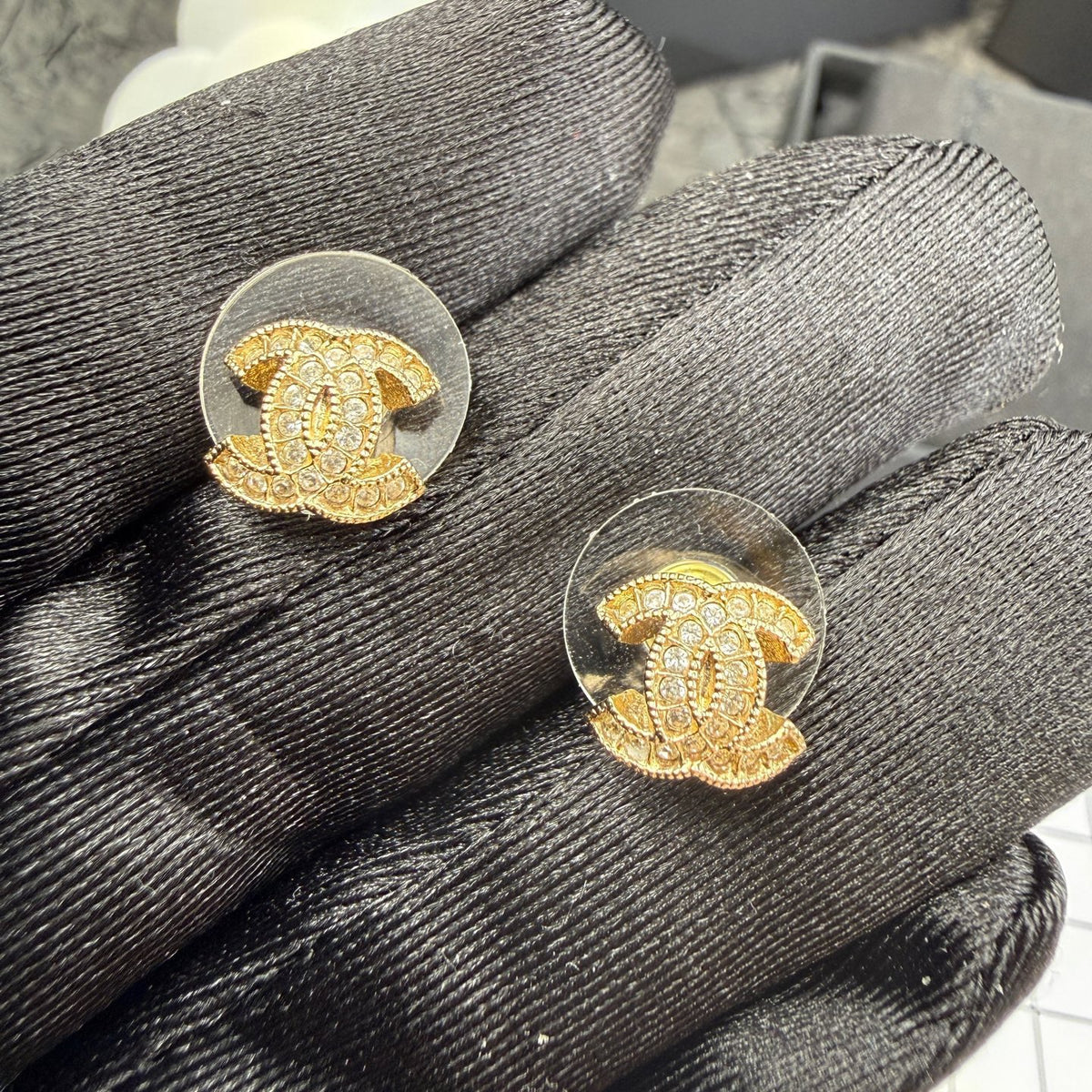 Chanel - Other - Crystal - Gold