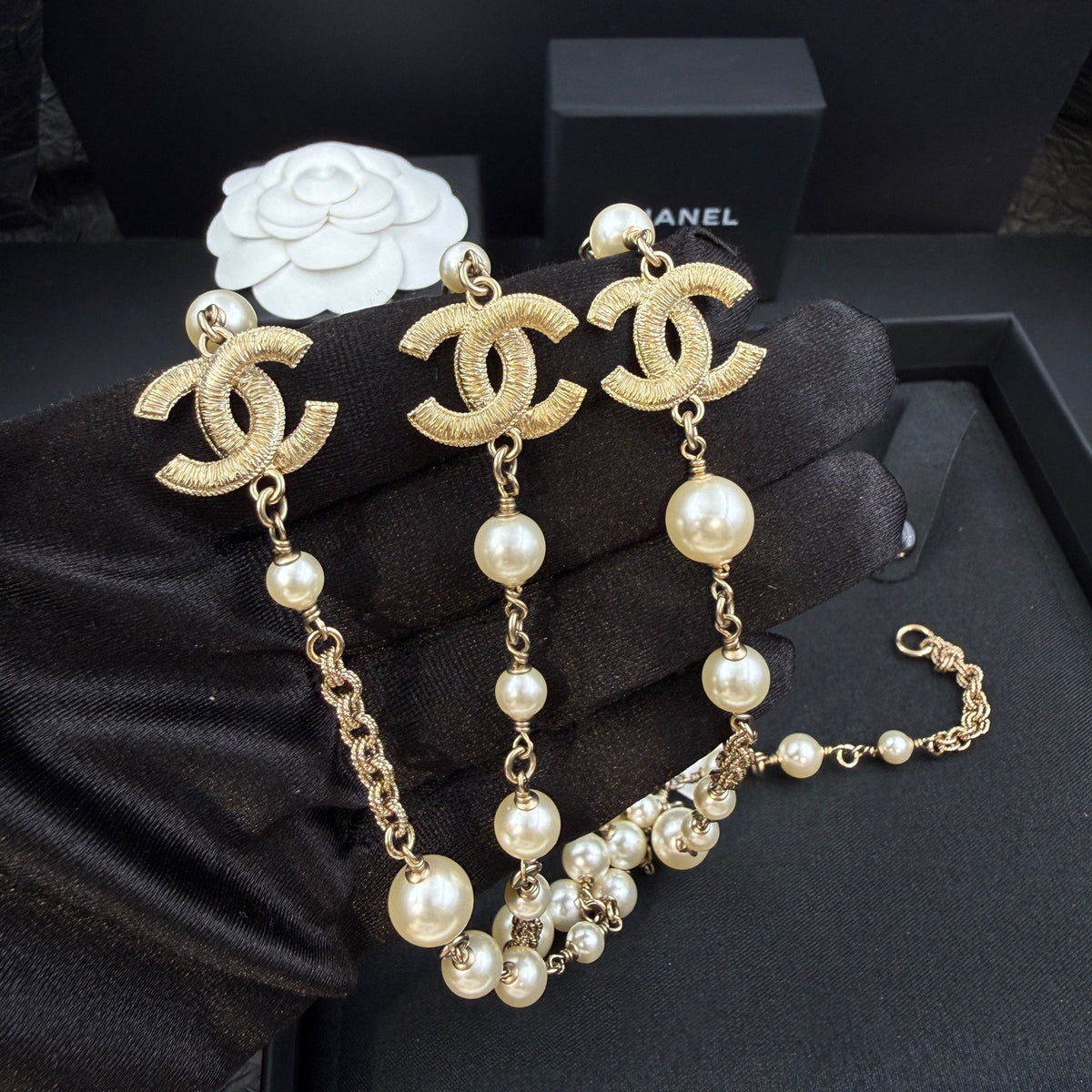 Chanel - Other - Crystal - Gold