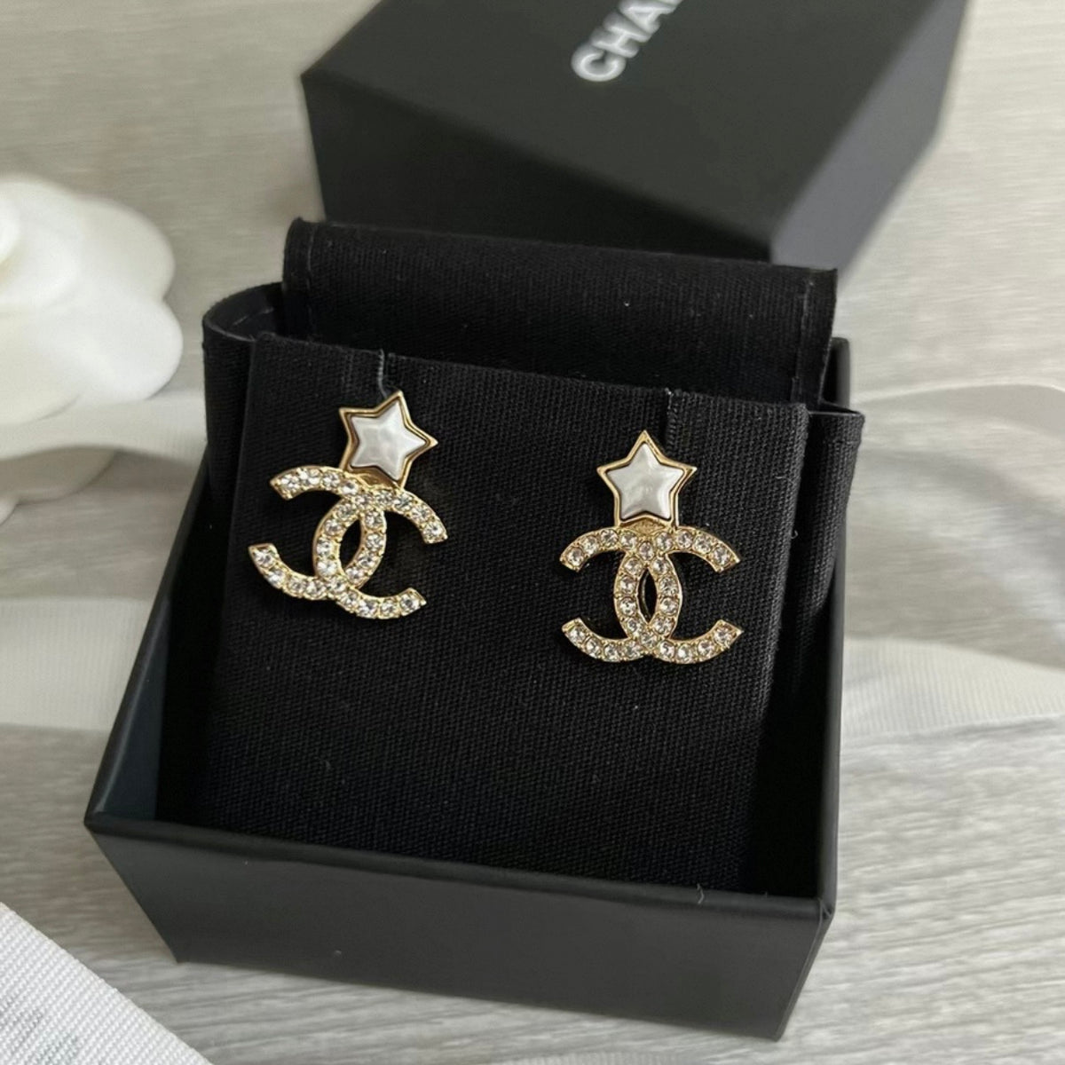 Chanel - Other - Crystal - Gold