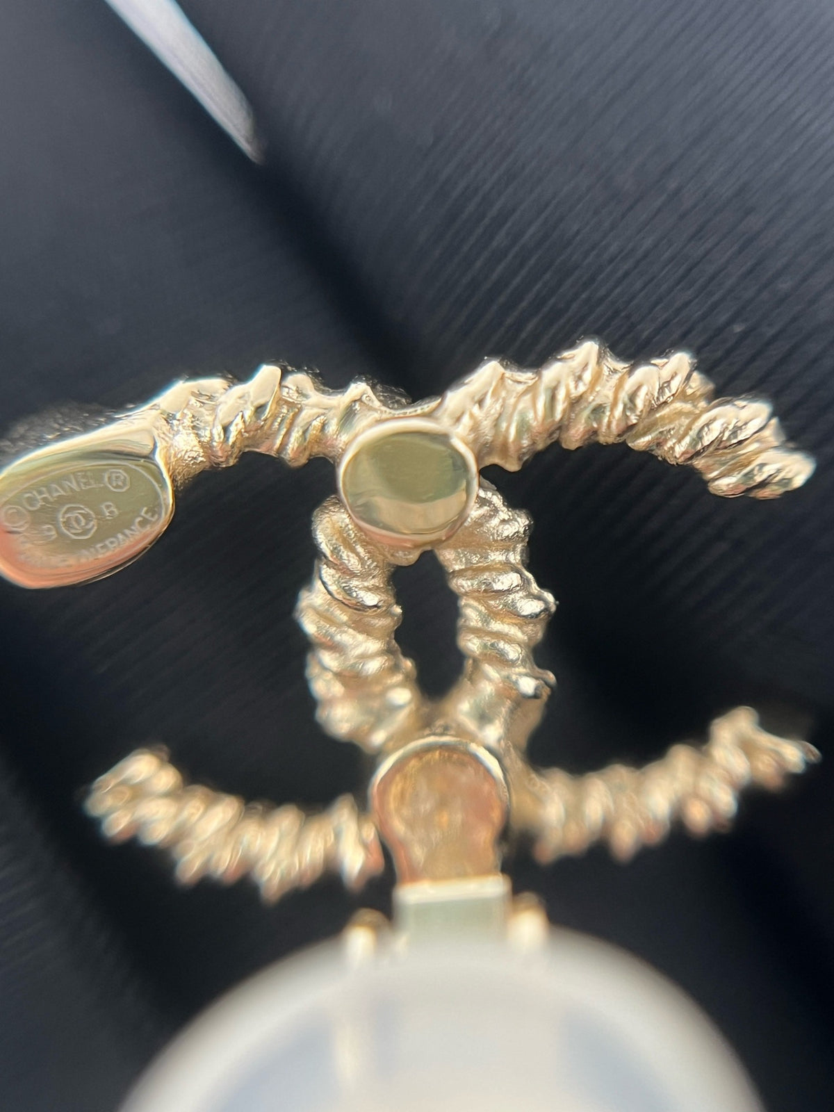 Chanel - Other - Crystal - Gold