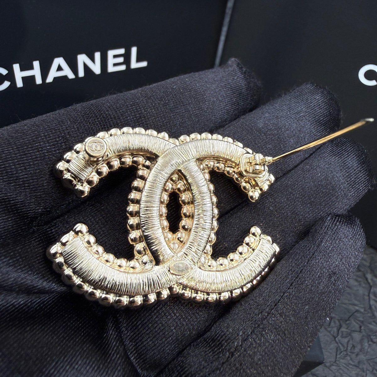 Chanel - Other - Crystal - Gold