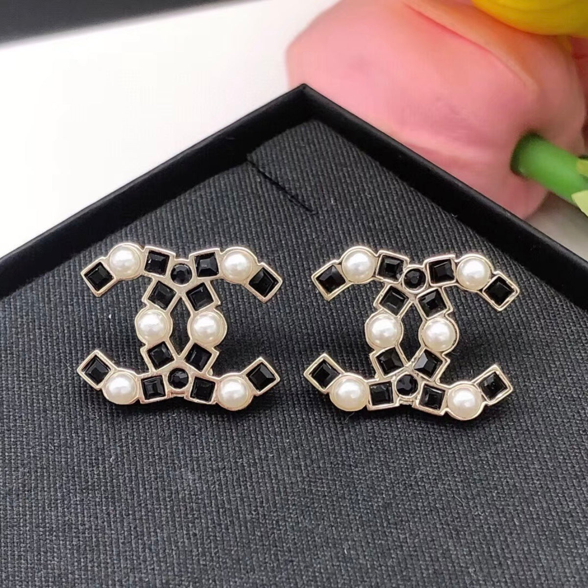 Chanel - Other - Crystal - Gold