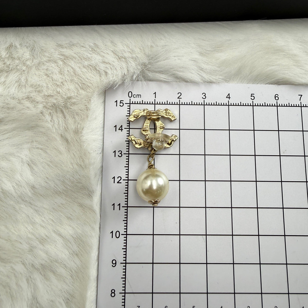 Chanel - Other - Crystal - Gold