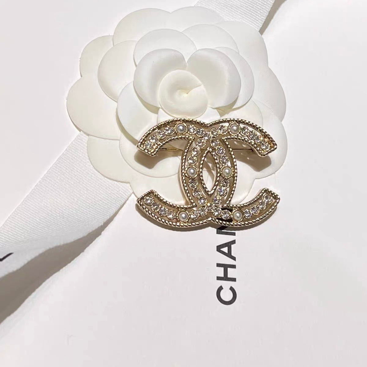 Chanel - Other - Crystal - Gold