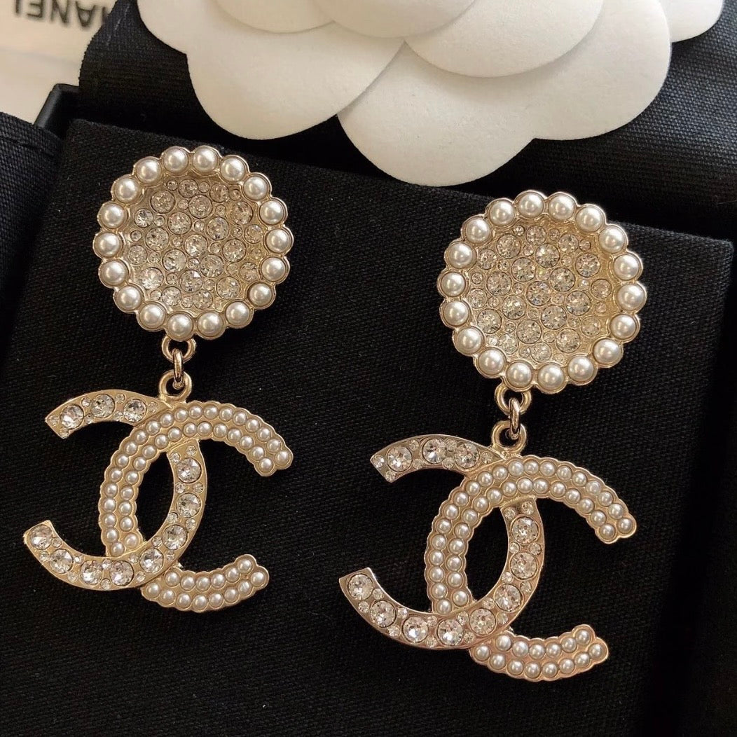 Chanel - Other - Crystal - Gold