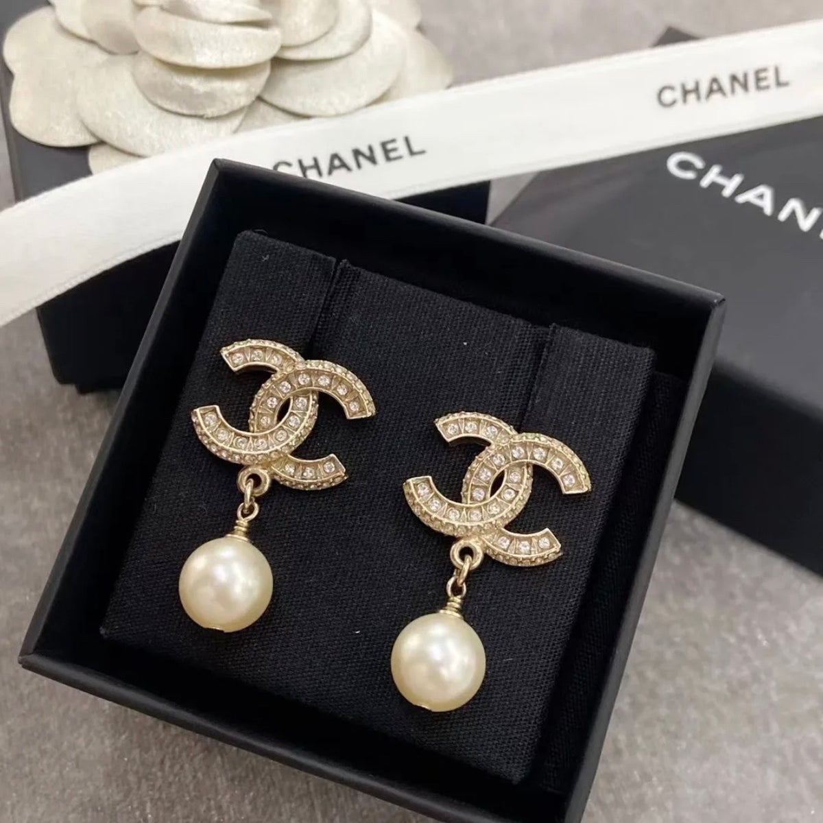 Chanel - Other - Crystal - Gold