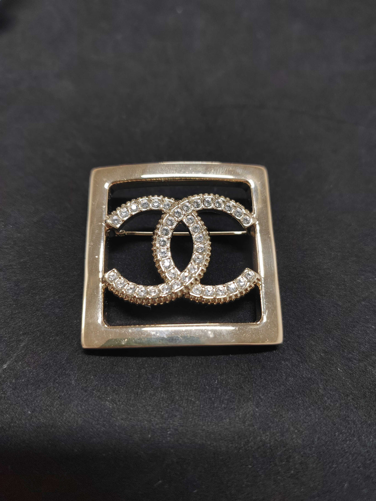 Chanel - Other - Crystal - Gold