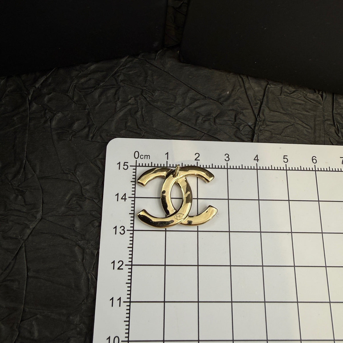 Chanel - Other - Crystal - Gold