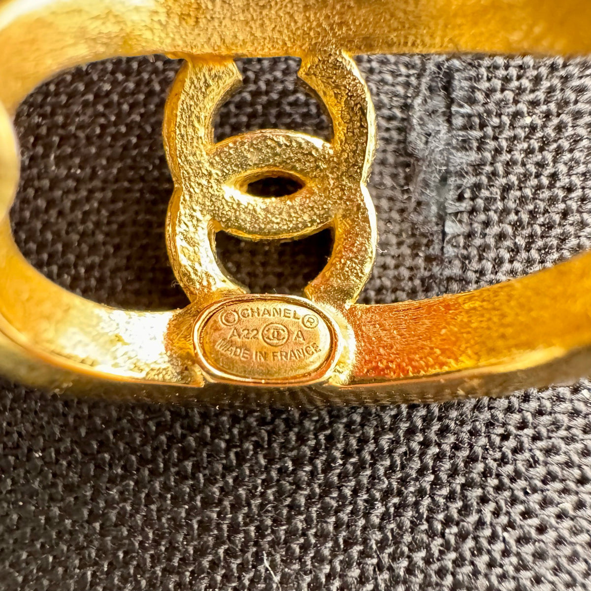 Chanel - Other - Crystal - Gold
