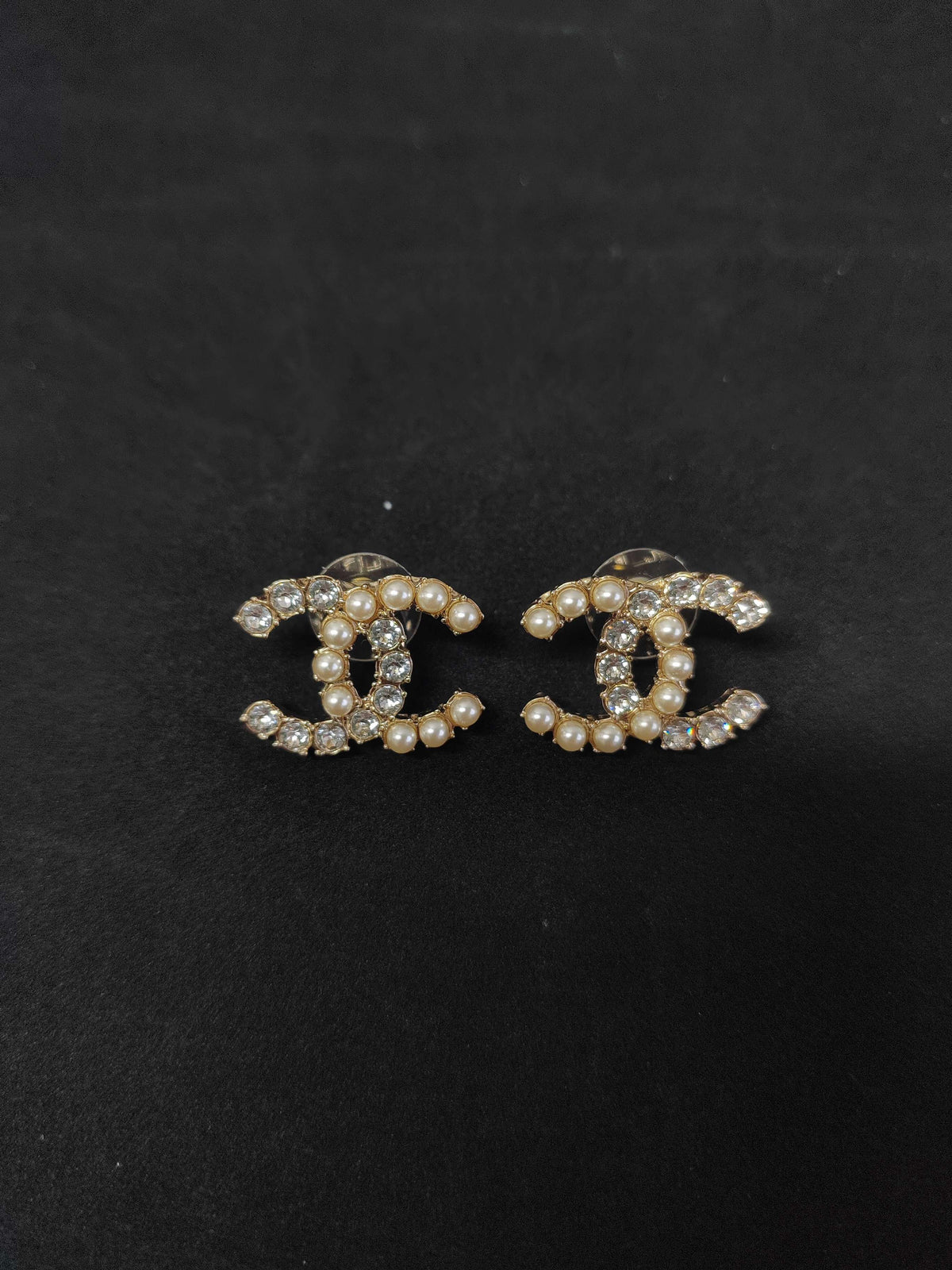 Chanel - Other - Crystal - Gold