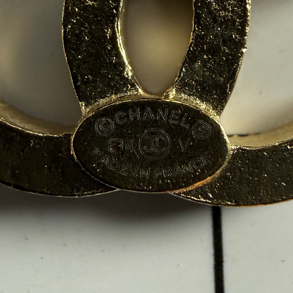 Chanel - Other - Crystal - Gold