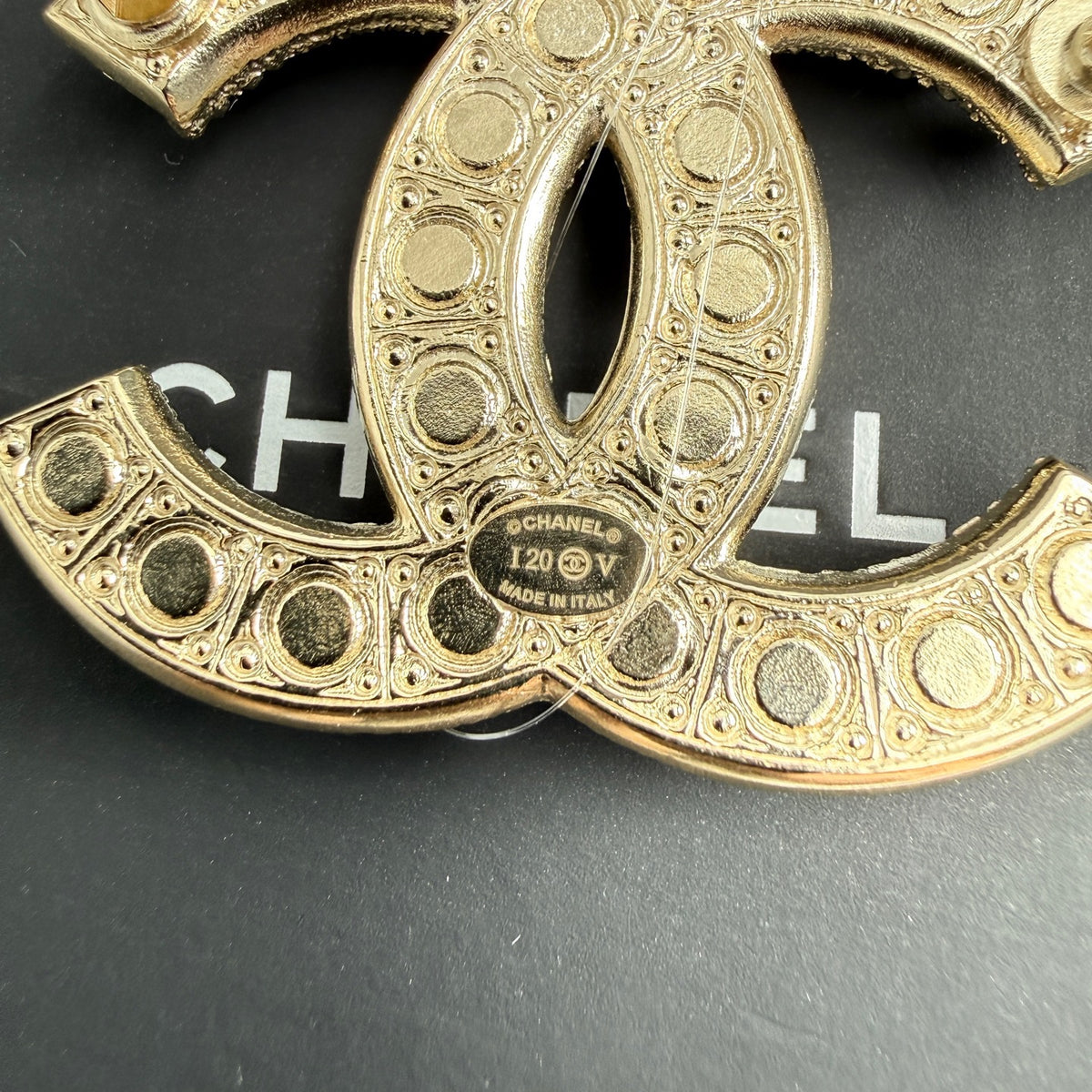 Chanel - Other - Crystal - Gold
