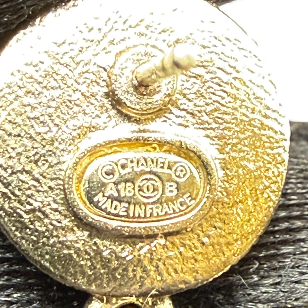 Chanel - Other - Crystal - Gold