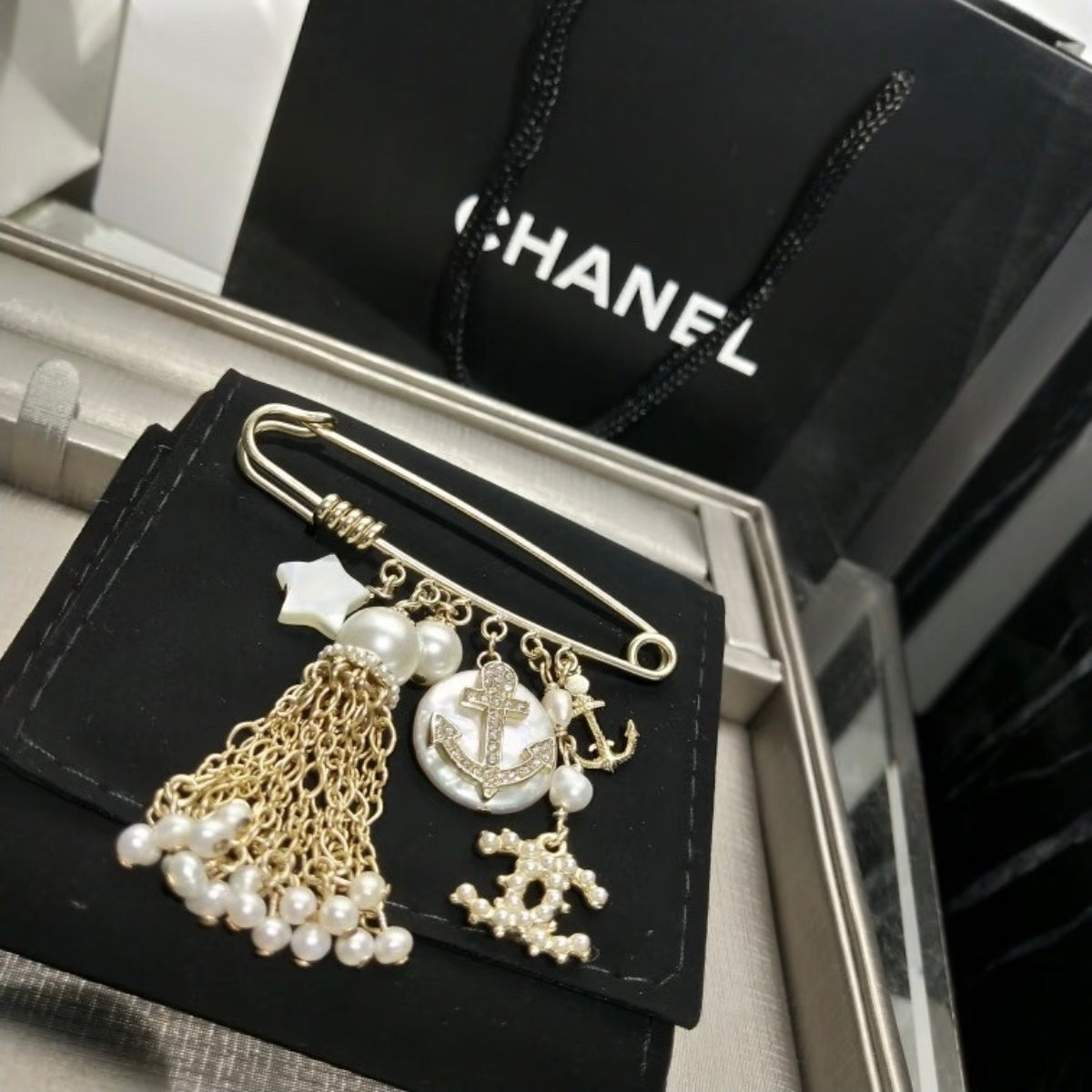 Chanel - Other - Crystal - Gold