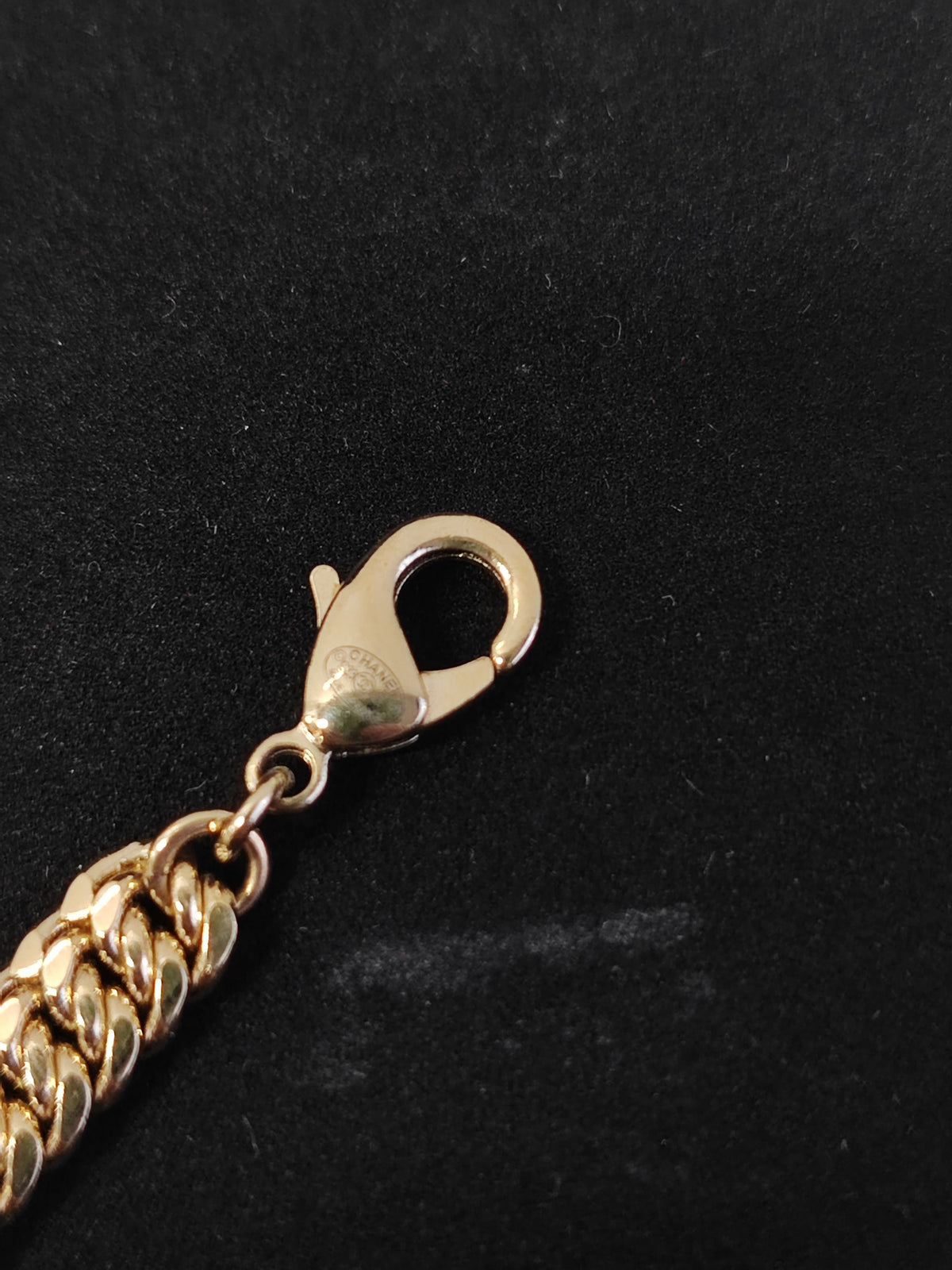 Chanel - Other - Crystal - Gold