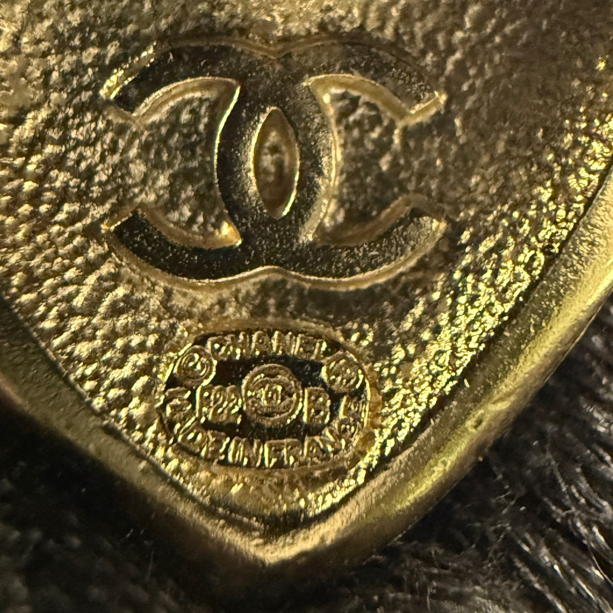 Chanel - Other - Crystal - Gold
